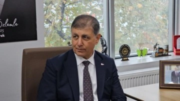 Belediyedeki kriz soruldu! CHP'li Cemil Tugay'dan 'pes' dedirten cevap