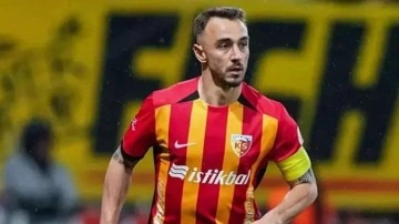 Beşiktaş'a Süper Lig'den sağ bek! Kulüpler anlaştı imza için 'ayrılık' bekleniyo