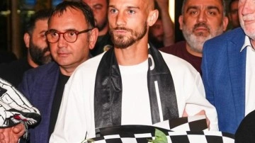 Beşiktaş, Cerny'e kavuştu! Sağlık kontrolünden geçti