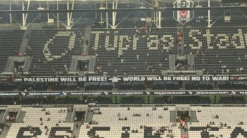 Beşiktaş taraftarından Filistin'e özel pankart!