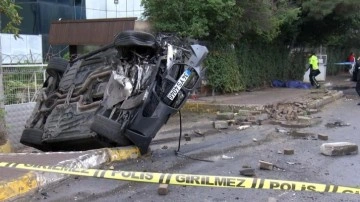 Beylikdüzü'nde otomobil, kaldırımda yürüyen yayaya çarptı: 1 ölü, 2 yaralı