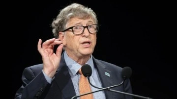 Bill Gates ağzından ka&ccedil;ırdı... Yapay zekanın emekliye ayıracağı ilk mesleği a&ccedil;ıkladı!