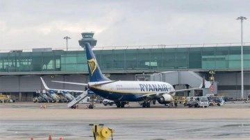 Biri pasaportunu yedi biri klozete atmaya çalıştı!