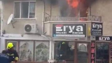 Bolu'da 5 katlı apartmanda korkutan yangın: 1'i çocuk 2 kişi kurtarıldı