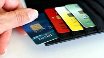 Borcu olanlar dikkat! Merkez Bankası'ndan kredi kartı faizi kararı! Oranlar düşürüldü