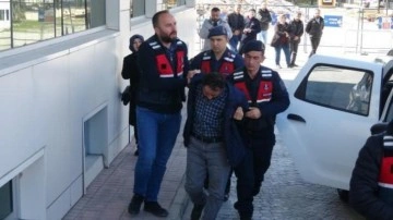 Boşanma aşamasındaki karısını &ouml;ld&uuml;ren koca cezaevine g&ouml;nderildi