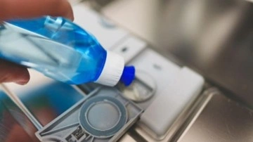 Bulaşık makinesi parlatıcısı nedir ve ger&ccedil;ekten kullanılmalı mı?