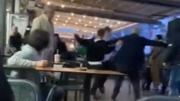 Bursa'da gençlerin kavgası kamerada