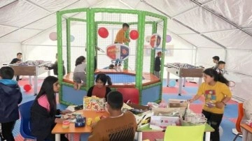 Bursalı k&uuml;&ccedil;&uuml;k Lara'nın anısına Hatay'da oyun &ccedil;adırları kuruldu