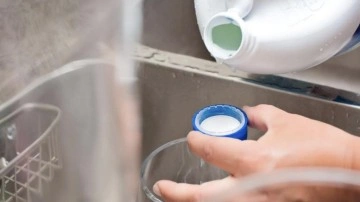 Çamaşır suyuna rakip çıktı: Her yeri kar gibi yapıyor! Paranız cebinizde kalacak