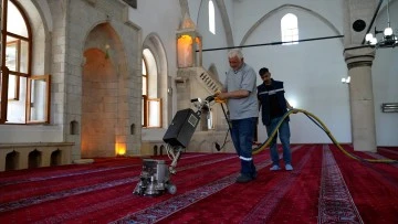 Camiler Bayrama Hazır.