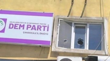 Çanakkale'de DEM Parti binasına taşlı saldırı