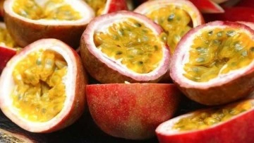 &Ccedil;arkıfelek meyvesi nedir, faydaları nelerdir? &Ccedil;arkıfelek meyvesi nasıl yenir, nerede yetişir?