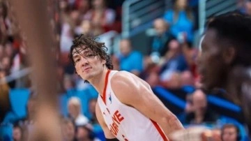Cedi Osman'dan duygusal sözler! "Neler çektiğimizi biz biliyoruz"