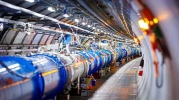 CERN'de B&uuml;y&uuml;k Hadron &Ccedil;arpıştırmacısı 3 yıl sonra yeniden &ccedil;alıştırıldı