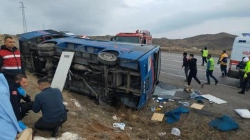 Cezaevi nakil aracı devrildi: 5 kişi yaralandı!