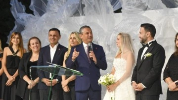 CHP Genel Başkanı Özel, Gökan Zeybek'in oğlunun düğününe katıldı