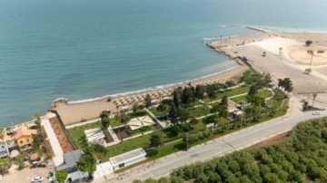 CHP'nin rant oyunu plajlara sıçradı! Düzenleme vaadiyle ücretsiz plajı lüks beach yaptılar