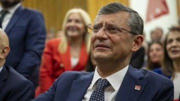 CHP'li &Ouml;zg&uuml;r &Ouml;zel, Kılı&ccedil;daroğlu'nun son toplantısında ağladı
