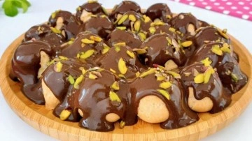 &Ccedil;ocuklar buna bayılacak! Ev yapımı bol &ccedil;ikolatalı profiterol tarifi