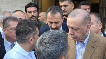 Cumhurbaşkanı Erdoğan Bayram namazını Marmaris Okluk Millet Camii’nde kıldı