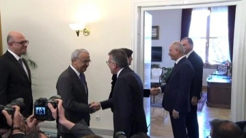 DEM heyeti, AK Parti'yi ziyaret etti