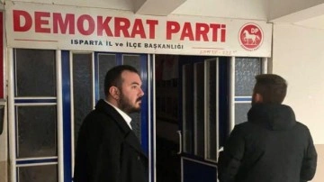 Demokrat Parti'nin Isparta'daki il ve il&ccedil;e başkanlıklarına haciz