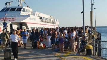 Deniz otobüsünde korkutan anlar: 440 yolcusuyla geri döndü