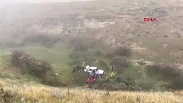 Denizli'de feci ölüm: Araç 50 metre yuvarlandı