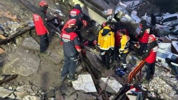 Depremzedelere ilk m&uuml;dahale nasıl olmalı? "Panik yapmayın bu hata fel&ccedil; edebilir"