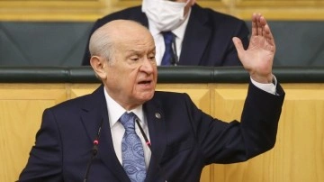 Devlet Bah&ccedil;eli MHP gruptaki ay&ccedil;i&ccedil;ek yağı a&ccedil;ıklamasıyla g&uuml;ndem oldu