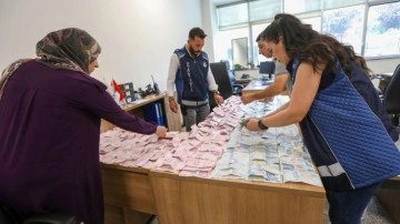 Dilencinin üzerinden çıkan para zabıtayı şaşırttı!