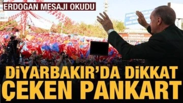 Diyarbakır'da dikkat &ccedil;eken pankart