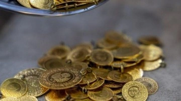 Dolar düştü, altın yeniden şaha kalktı