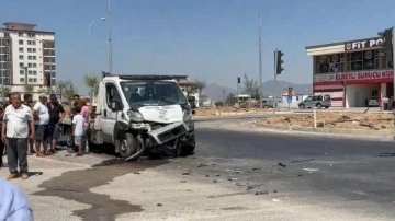 Düğüne giderken kaza yaptılar: 3 ölü, 2 yaralı