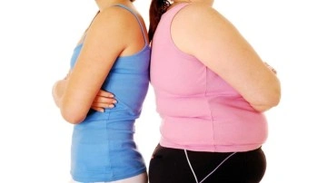 D&uuml;md&uuml;z bir karın i&ccedil;in ne yenmemeli? Alt karın nasıl d&uuml;zleştirilir? D&uuml;md&uuml;z karın i&ccedil;in ne yapmalı?