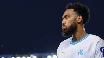 Dünyaca ünlü forvet Süper Lig'e geliyor: İstanbul ekibine onay verdi