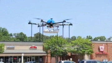 D&uuml;nyaca &uuml;nl&uuml; restoran zinciri siparişlerini drone ile teslim edecek