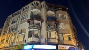 Edirne'de 52 yıllık apartman tedbir amaçlı boşaltıldı
