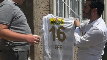 Efe’nin yaptığı ‘racon’ karşılık buldu!  AK Partili Başkan’dan takdir toplayan hareket