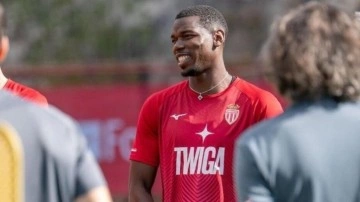 Efsane futbolcu 3 yıl aranın ardından sahalara dönüyor