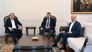 Eğitim-Bir-Sen Başkanı Yal&ccedil;ın, eğitim &ccedil;alışanlarının sorunlarını Bakan Tekin'le g&ouml;r&uuml;şt&uuml;