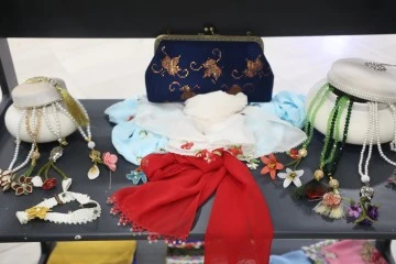 Elazığ&rsquo;da Kadın Emeğinin G&uuml;c&uuml;yle Boncuklu İğne Oyası Sergisi A&ccedil;ıldı