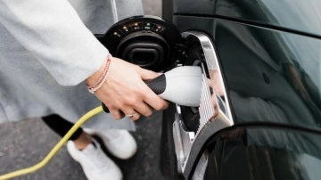 Elektrikli araçlarda Türkiye rekoru: Araç sayısı 291 bini geçti!