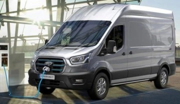 Elektrikli Ford Transit i&ccedil;in tarih verildi
