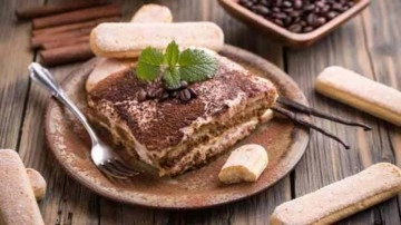 Elma tiramisu tarifi! Kahve ile elmanın eşsiz uyumu elma tiramisu yapılışı