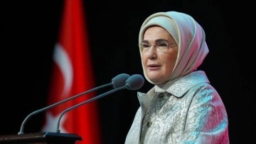 Emine Erdoğan'dan 30 Ağustos mesajı