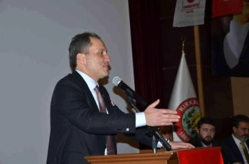 Erbakan, Kırkağa&ccedil;'ta kongreye katıldı