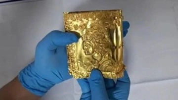 Erzincan'da saf altın sayfalı kitap ele ge&ccedil;irildi