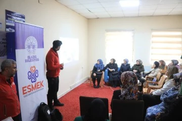 ESMEK&rsquo;te &Uuml;cretsiz &Ccedil;ini Kursuna Yoğun İlgi